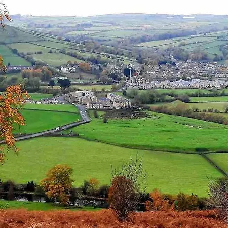 2 Bedroom Apartment, Near Skipton *